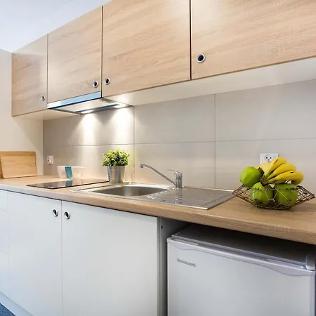 アパート Modern In With Desk For Remote Work And Access To The Gym By Renters